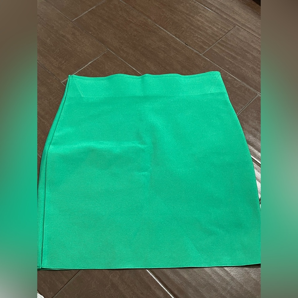 WOW Couture Vibrant Green Pencil Mini Skirt